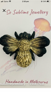 Bumble bee Brooch