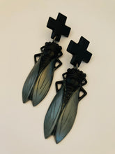 Load image into Gallery viewer, Cicada closed wing earring
