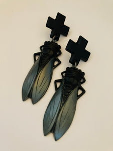 Cicada closed wing earring