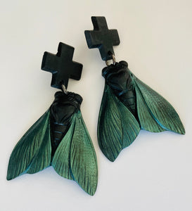 Open wing cicada/cross earring